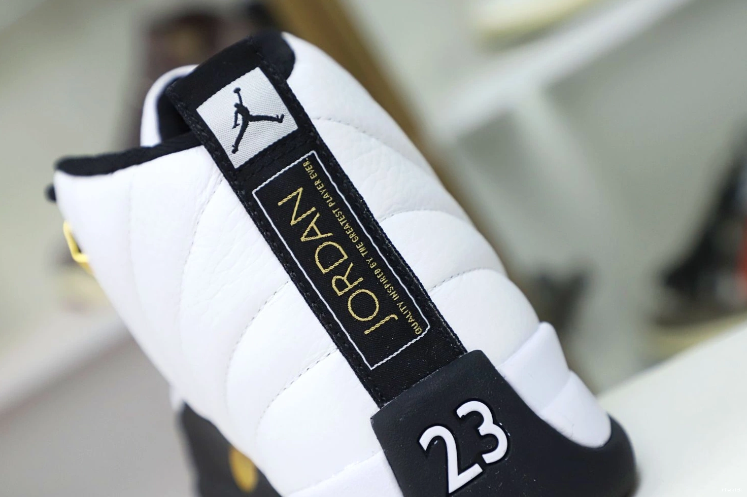 RETRO 12 JORDAN 'ROYALTY' AIR 0929